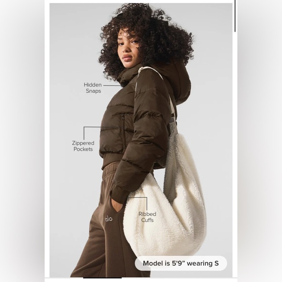 New Alo Yoga Foxy Puffer Jacket Espresso - Picture 2 of 12